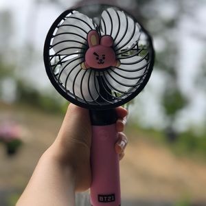 BT21 COOKY HAND FAN (Black)